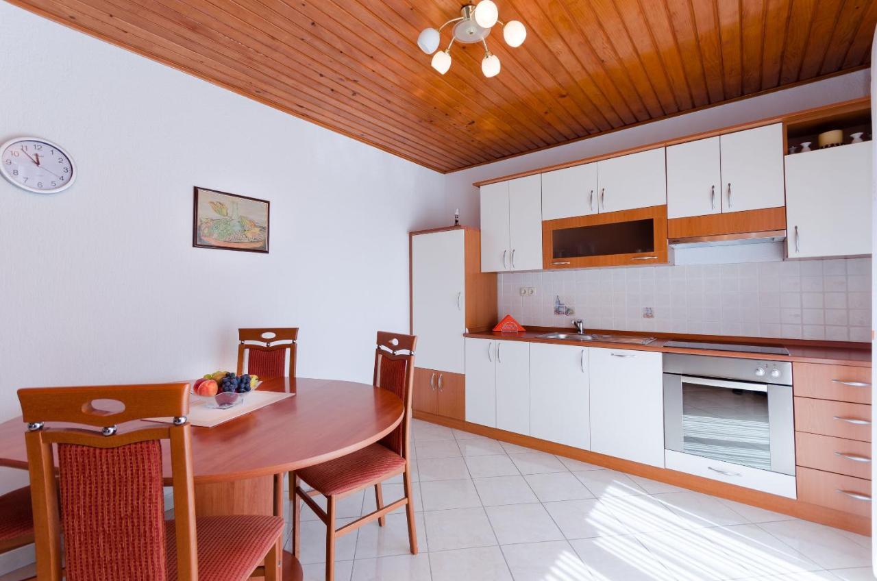 Apartament Maravera